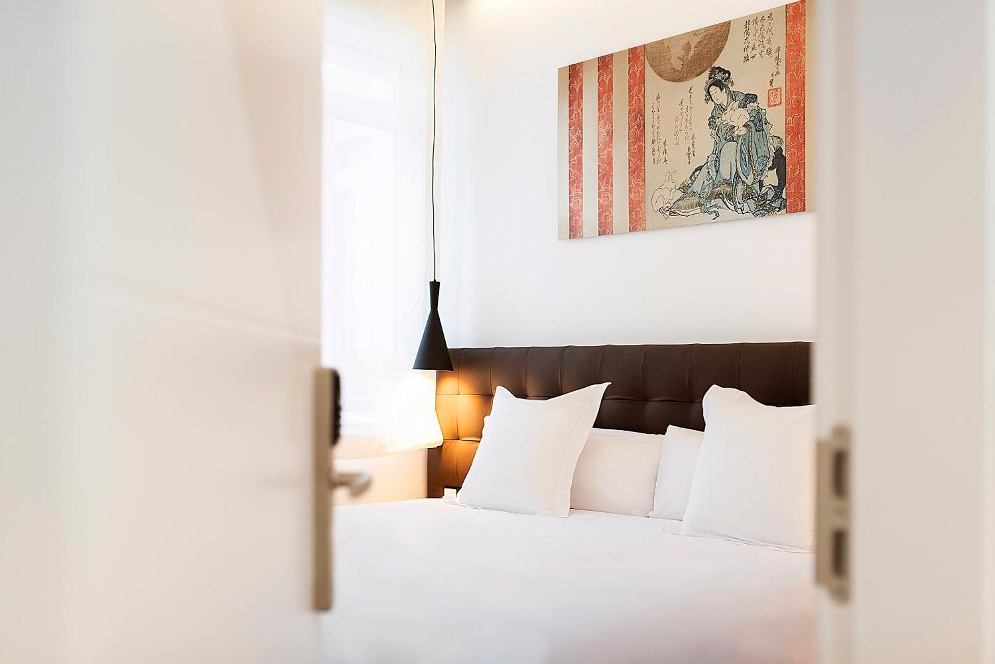 Woohoo Rooms Boutique Luna มาดริด ภายนอก รูปภาพ