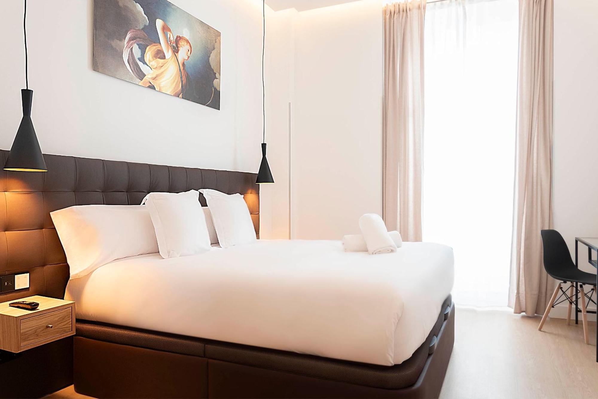 Woohoo Rooms Boutique Luna มาดริด ภายนอก รูปภาพ